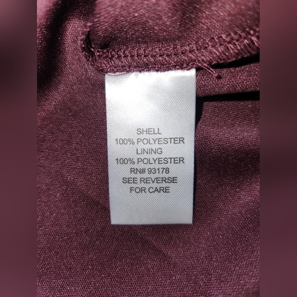 Chelsea & Theodore Burgundy mixed floral/ paisley / dot prints blouse NWT - Picture 10 of 11